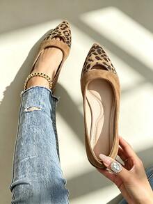 Women's Daily Versatile Hollow Design Leopard Print Patchwork Pointed Toe Low-Cut Flat Ballet Shoes - Brown - View 2