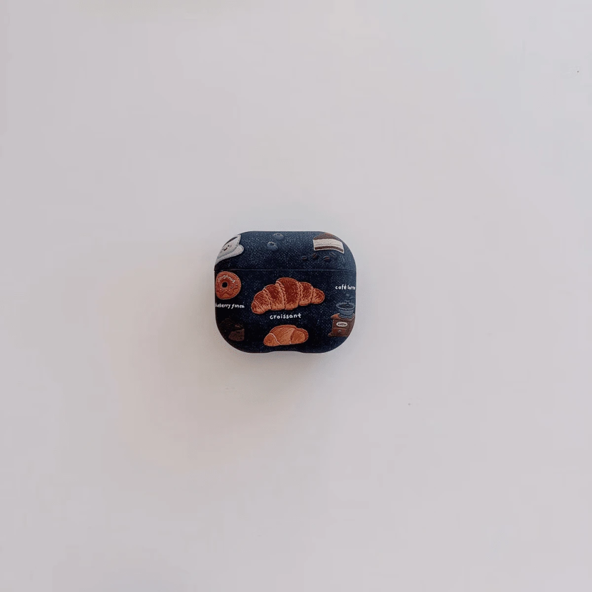 Denim Blue Earphone Case, Bread & Pastry Print Earphone Cover, Minimalist Personalized Earphone Shockproof Case, Suitable For AirPods 5 Shockproof Case
