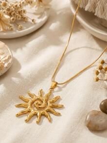 1pc Fashion Vintage Swirl Sun Necklace, Retro Style Jewelry Gift, Suitable For Women's Daily Wear - Yellow Gold - View 4