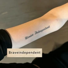 1pc Waterproof Anti-Rub PVC Realistic Tattoo Sticker "Brave & Independent" Letter Pattern, Suitable For Daily Wear - Grey - View 1