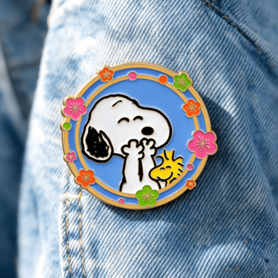 1pc Cute Snoopy Flower Enamel Pin, Cartoon Brooch For Backpack Decoration, Denim Jacket, T-Shirt, Canvas Bag, Backpack, Hat And Other Clothing Accessories, Halloween, Christmas, Birthday, Best Friend Gift, Holiday Surprise, Cartoon Lover Collection, Travel Backpack Decoration