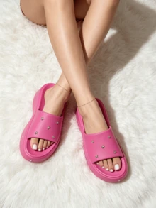 Sandalia tipo mule para mujer perfecta para actividades cotidianas como caminar por casa, realizar tareas domésticas, salir al jardín o dar paseos cortos. - Rosa Fucsia - Ver 2