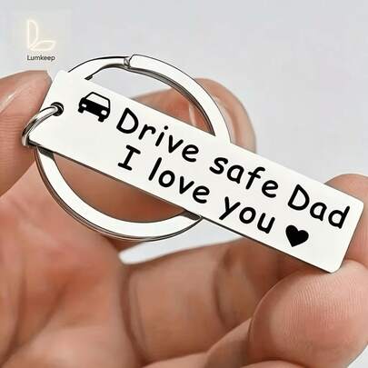 1 Stück Drive Dad Schlüsselanhänger Ich liebe dich Herz Auto Anhänger, Edelstahl Material, Vatertags-/Geburtstagsgeschenk für Vater von Tochter/Sohn, tägliche Fahrt/Auto-Enthusiast, süßes & emotionales Auto-Accessoire