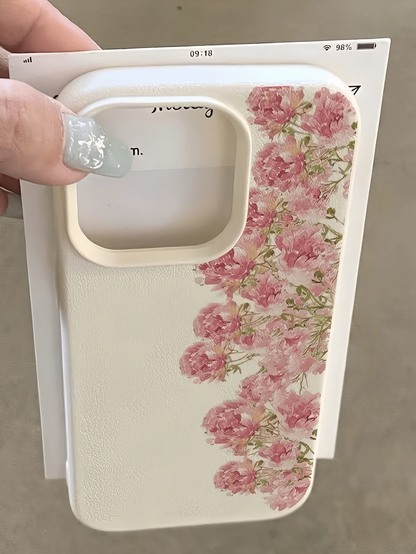 1件白色半側油畫粉色花朵個性化TPU防摔全包手機殼,適用於Apple 18 17 16 15 14 13 12 11 Pro Max Air及系列 - 彩色 - 查看 1