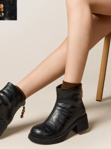 CAMEL CROWN Women's Retro Chelsea Ankle Boots Chunky Heel Platform Boots Slip On Casual Fashion Boots For Fall Winter Everyday Wear - Black - View 3
