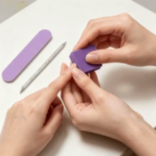 1套(3件)可攜式美甲工具組，穿戴甲加固，紫色指甲锉、方形指甲拋光塊、銀色死皮推，適用於美甲，可攜式、輕量、可水洗、可重複使用、專業級，適合居家沙龍使用，適合初學者，旅行美甲組，易於使用，多功能，指甲與腳趾護理，穿戴甲準備工具(新開發) - 紫色 - 查看 7