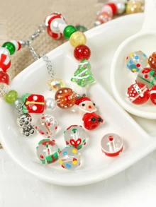 Bộ 5 hạt tráng men series Giáng Sinh làm phụ kiện DIY, gồm họa tiết ông già Noel, cây thông Noel, người bánh gừng, người tuyết và các mẫu khác, phù hợp làm trang sức hạt như vòng tay, dây chuyền và dây treo điện thoại - Nhiều màu - Xem 7
