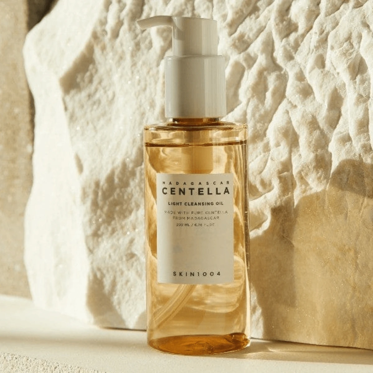 Skin1004 - Madagascar Centella Light Cleansing Oil 200ML - Lightweight Cleansing Oil - Clear - View 1