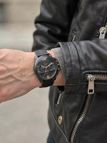 Diesel DZ4386 Rugged‑Industrial Men Wristwatch|Quartz Chronograph,Textured Black‑Gold Dial,Gun‑Tone Metal Case,Street Male Accessory - Black - View 4