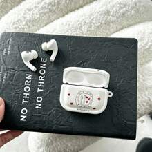 Cream White Minimalist Bluetooth Earphone Protective Case, Hand-Drawn Red Apple, Knife & Fork Plate Simple Line Art Pattern, Clean And Fresh Korean Minimalist Style, Rounded Square Shell Design. Premium Soft Shell Material, Smooth And Delicate Touch, Simple And Clean Pattern Lines, Durable Printing Resistant To Wear. Precise Cutouts, Smooth Earphone Case Opening And Closing, No Impact On Charging Use. Side Hanging Hole Reserved, Can Add Hanging Chain, Convenient For Carrying. - White - View 7