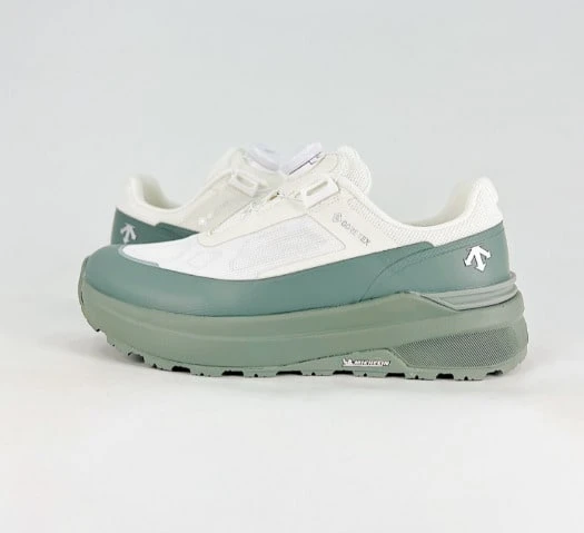 Descente Men Sneakers - White - View 1
