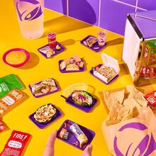 MGA Entertainment MGA's Miniverse Make It Mini Taco Bell® Collectible Mystery Craft Kit With UV Resin And Display Capsule - Multicolor - View 7