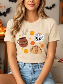 Playera camiseta gráfica dama mujer manga corta cuello redondo básica cómoda fresca ligera moderna juvenil casual estampada de muertos brujas halloween calavera pan café flores flor floral - Beis - Ver 3