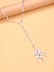 outingfit 1pc Exotic Floral Forehead Chain, Vintage Pearl Bridal Hair Chain Headpiece - Silver - View 3