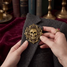1pc Vintage Zinc Alloy Micro-Inlaid Rhinestone Skull Brooch, Memento Mori Baroque Skull Pin For Dress, Coat, Scarf, Bag, Suitable For Women's Daily And Party Wear - Skull - View 4