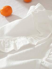 2/6/12pcs Ruffle Edge Napkins, Selected Soft Linen Fabric, With Gentle Pleated Ruffle Trim. Minimalist Cream White Texture, Suitable For Nordic Dining Table, Decorate Daily Meals, Easily Enhance Dining Atmosphere. - White - View 2
