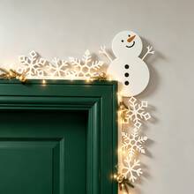 1pc White Wooden Snowman Snowflake Door Frame Corner Decoration, Cartoon Smiling Snowman Hollow Snowflake Design, Suitable For Room Door, Entryway, Fireplace, Door Lintel Christmas Scene Decoration, Simple Elegant Holiday Soft Decor Hanging Ornament, Great Gift For Christmas Family Gathering - Multicolor - View 4
