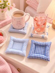 1Pc Quilted Coaster & Jewelry Storage Mat, Nordic Style Blue Bow Print, Soft Padded Non-Slip Reusable Drink Mat, Aesthetic Coffee Tea Mug Pad, Fall Home Vanity Dining Table Decor, Holiday Gift For Christmas Thanksgiving & Daily Use. Room Decor - Multicolor - View 4