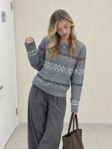 Women's Autumn/Winter Vintage Pattern Knit Sweater, Crew Neck Pullover Casual Long Sleeve Top - Grey - View 3