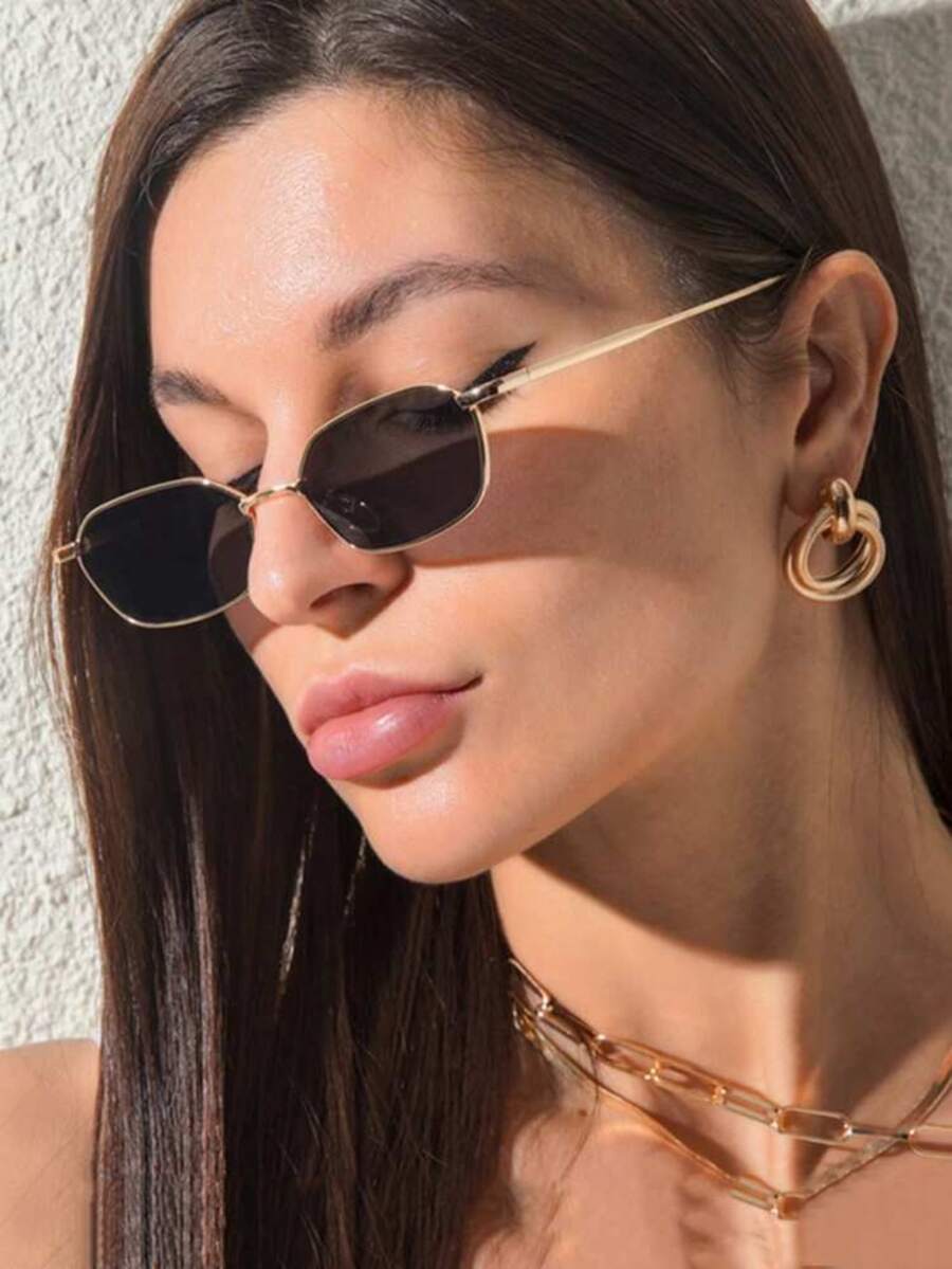 1 Pair Of Women's Metal Square Small Frame Fashion Glasses - Dark Grey - View 1