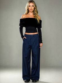 Fashion Black Knit Long Sleeve Cold Shoulder Cropped Top With Faux Fur Detail, Creating A Stylish Look - Black - View 3