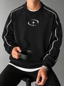 FRACTYR Men's Ring Star Logo Crew Neck Sweatshirt, Dark Avant-Garde Style, Loose Casual Pullover - Black - View 4