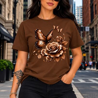 Camiseta Estampada Feminina Borboleta Pousando na Flor e Um Par de Borboletinhas Lançamento 2026