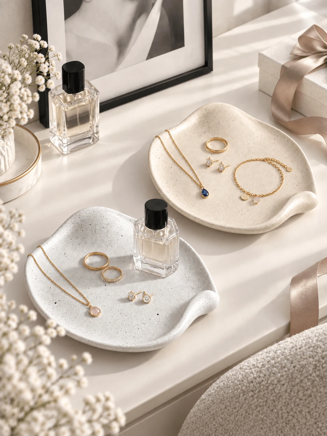 1pc Minimalist Asymmetrical Jewelry Tray With Spotted Finish And Carved Raised Edges, Decorative Storage Dish For Rings, Earrings, Necklaces, Bracelets And Perfume, Fashion Decor For Vanity, Dressing Table Or Bedside Table, Jewelry Organizer, Gift Decor - Multicolor - View 1