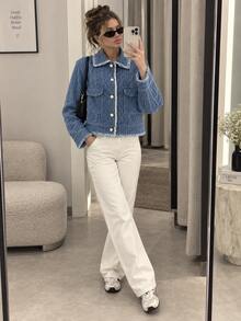 Jaket Denim Wanita dengan Kancing Dekoratif Bergaya Lusuh - Dusty Blue - View 2