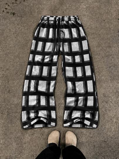 Fractyr Men's Square Plaid All-Over Print Wide Leg Long Pants, High Street Style Drawstring Elastic Waist Straight Leg Casual Pants, Loose Hip Hop Streetwear Sweatpants, Soft Breathable Casual Pants