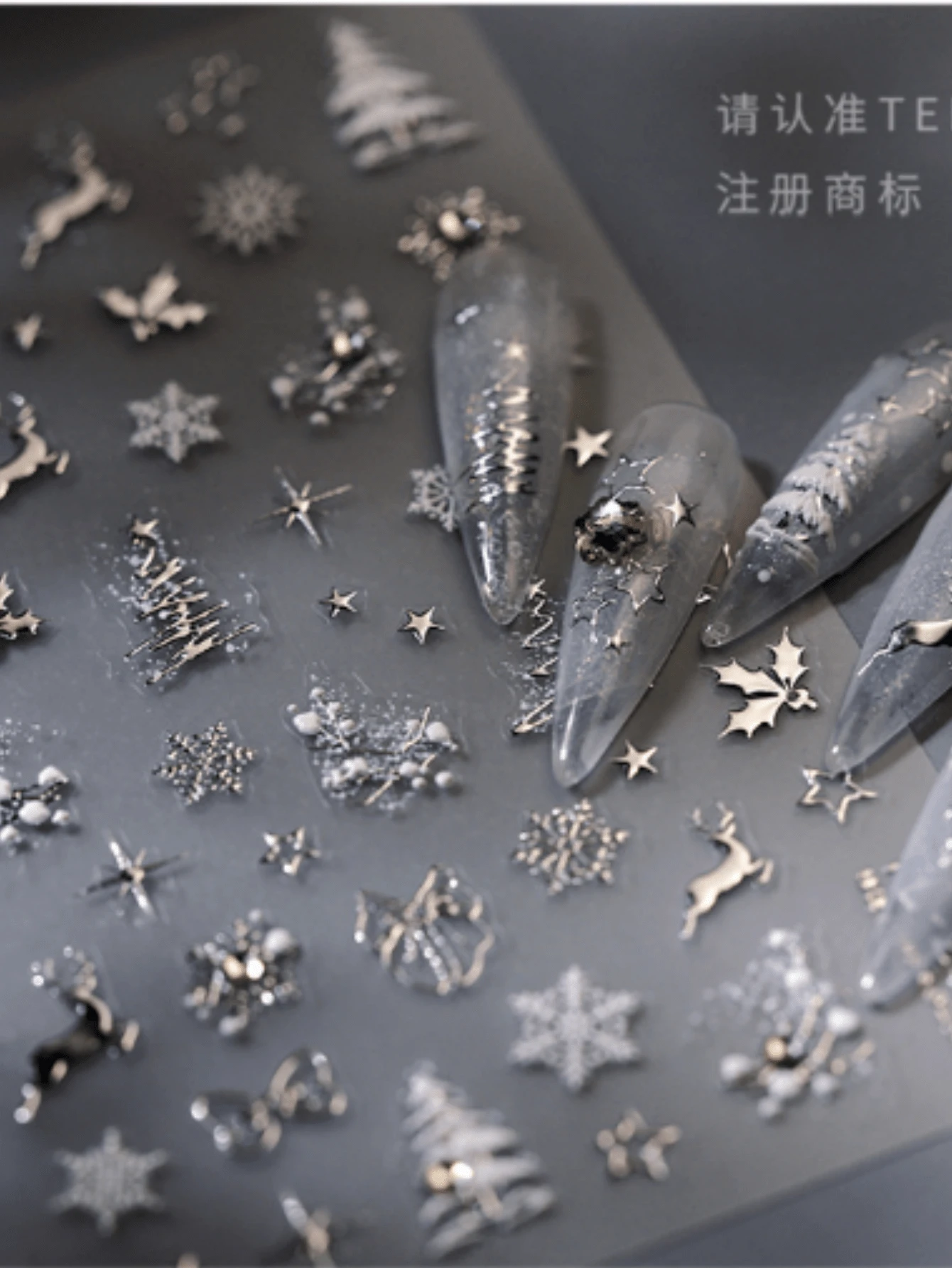 1片水晶鑽 3D 白色花朵美甲貼紙,雪花珍珠鏈浮雕美甲飾品貼,優雅白色花朵美甲裝飾 - 彩色 - 查看 1