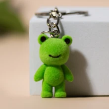 Gantungan Kunci Katak Hijau Berbulu Lucu, Hiasan Tas Kartun Tersenyum Minimalis, Hadiah Kecil yang Hangat untuk Teman, Gantungan Kunci Liontin Beruang Katak Berbulu Lembut, Suvenir Harian yang Menggemaskan, Cocok untuk Kolektor Aksesori Lucu - Hijau - View 1