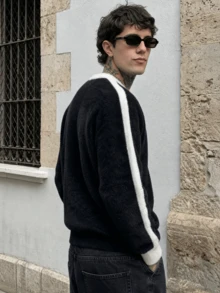 Unisex Loose Fit Casual Contrast Color Knitted Sweater, Warm For Autumn & Winter, Korean Style, Minimalist Design, Round Neck, Drop Shoulder, Long Sleeve - Black - View 2