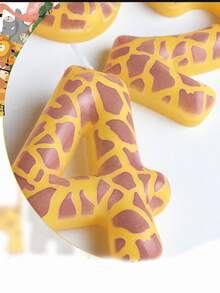 1pc Giraffe Pattern Number 0-9 Animal Theme Birthday Anniversary Party Cake Decoration Candle,Christmas - Multicolor - View 4