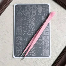 Leopard Print Nail Art Transfer Steel Plate, Honeycomb Grid, Multiple Animal Skin Textures, Cracked Stone Mottled Embossed Texture Pattern, Clean And Sharp Printed Lines, Wild And Cool Nail Surface Style, Suitable For Natural Nails, Extended Nails, Press-On Nails - Multicolor - View 9