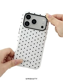 UMBAUTY 1 قطعة خلفية بنية داكنة مع تصميم نمط نقاط وردية، مناسبة لهاتف 18 Pro Max، متوافقة مع 11/12/13/14/15/16/17/18 Pro/Pro Max/Plus/17e. هذه الحالة الهاتفية الراقية والأنيقة والممتعة مناسبة للرجال والنساء على حد سواء، مما يجعلها هدية مثالية للصديقة في عيد الفصح والربيع وموسم الزفاف وعيد الميلاد - أبيض وأسود - مشاهدة 6