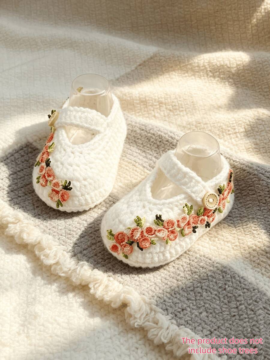 1雙手工鉤編嬰兒鞋,米色花卉刺繡,瑪麗珍鞋款,鈕扣開合 - 白色 - 查看 1
