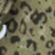 軍綠色