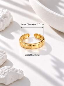 Cincin Terbuka Motif Kotak-kotak Geometris Retro Eropa dan Amerika untuk Wanita, Cincin Pita Lebar Emas Mewah Kelas Atas, Perhiasan Desain Personal yang Modis dan Serbaguna, Aksesori untuk Perjalanan Sehari-hari, Kencan, dan Pesta - Emas - View 5