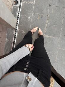 YEAE 女款黑色高腰修身牛仔褲，鈕扣與口袋設計，中彈力休閒長褲 - 黑色 - 查看 5