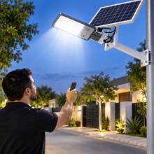 200W Suburban-Style Solar LED Street Light With Solar Panel, Remote Control, And IP65 – 6500K Cool White Light - Star - View 3