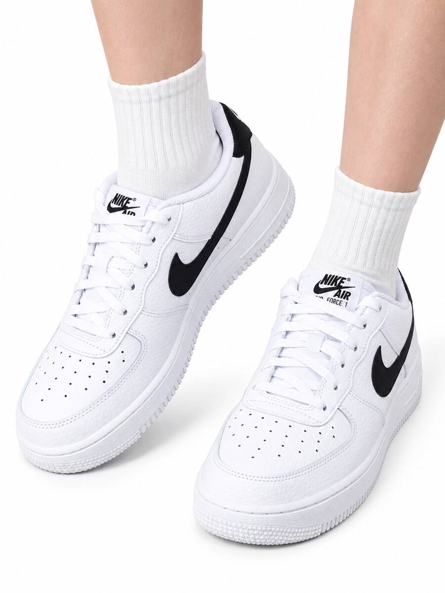 Nike Women's AIR FORCE 1 Low-Top Lightweight Versatile Sports Sneakers - White - View 1
