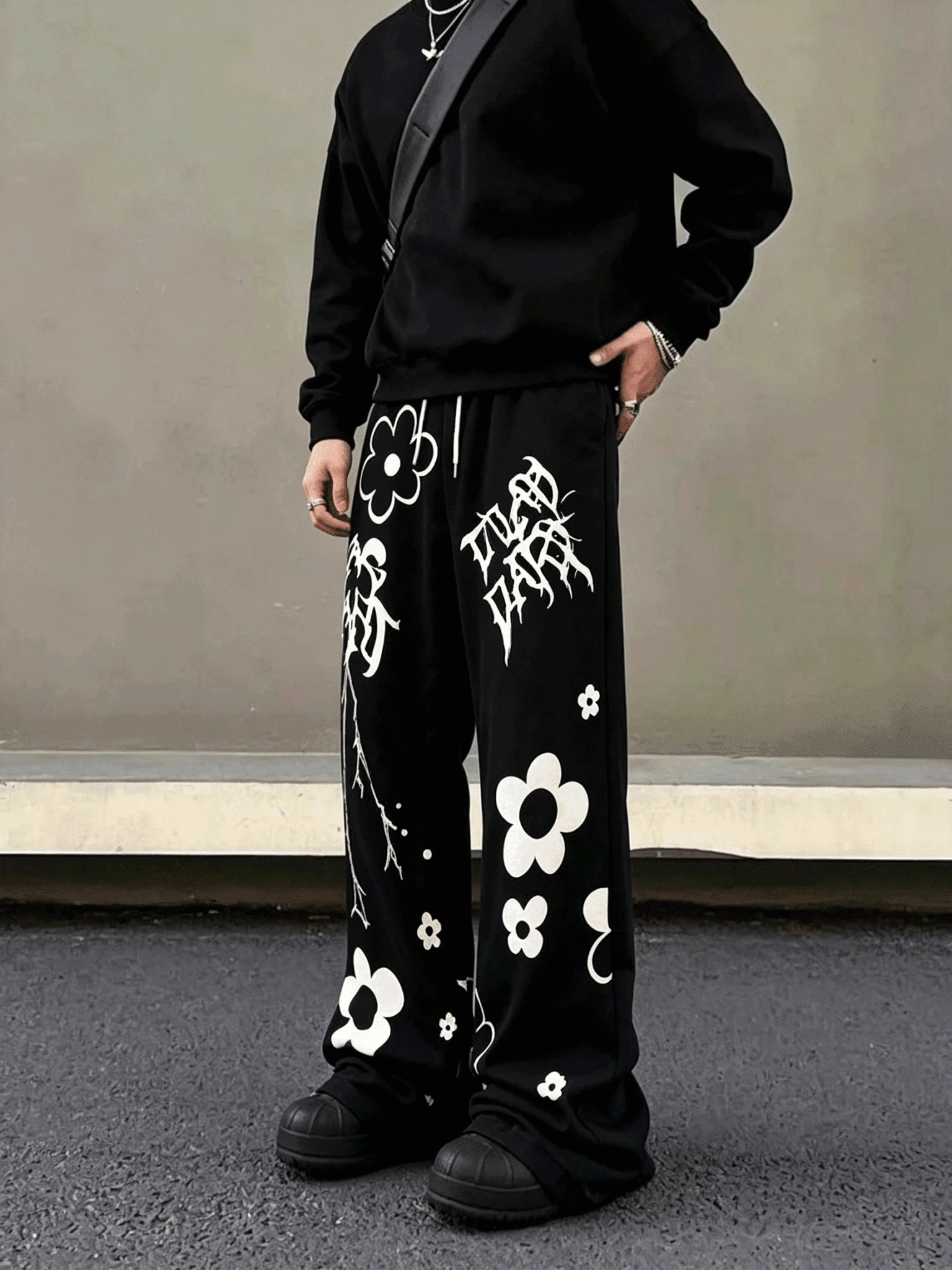 Dark Gothic Letter & Floral Print Wide Leg Pants, Unisex Drawstring Elastic Waist Y2K Loose Straight Leg Casual Sweatpants - Black - View 1