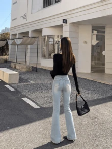 YEAE | Retro Blue Flared Jeans Women's New High Waist Slimming Stretch Vintage Horseshoe Pants - Light Wash - View 7