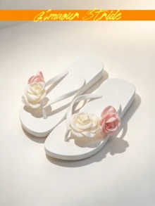 女款白色厚底夾腳拖鞋，3D緞面粉色與奶油色玫瑰花飾，防滑厚底，夏季海灘度假拖鞋，帶兩朵花飾的腳趾帶夾腳拖 - 白色 - 查看 3