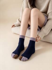 1/5 Pasang Kaos Kaki Jari Kaki Motif Blok Warna, Nyaman, Serbaguna, Kasual, dan Bergaya Preppy - MultiWarna - View 5