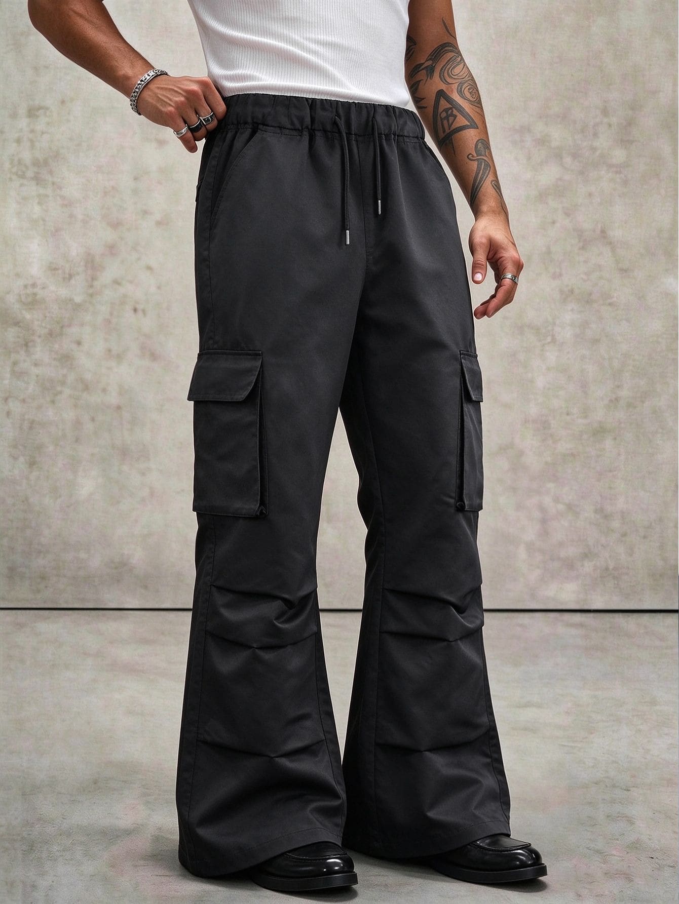 Men's Black Loose Fit Flared Cargo Pants With Multiple Pockets, Versatile Long Pants For Fitness, Hiking, Streetwear, Summer - Black - View 1