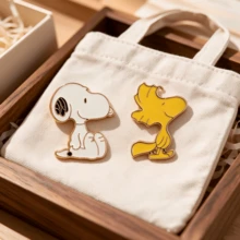 2PCS Snoopy Luxury Gold-Edged Enamel Brooches, Minimalist Design Clothing & Bag Accessories, Suitable For Commuting, Travel And Outfit Decoration - Multicolor - View 6