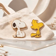 2PCS Snoopy Luxury Gold-Edged Enamel Brooches, Minimalist Design Clothing & Bag Accessories, Suitable For Commuting, Travel And Outfit Decoration - Multicolor - View 4