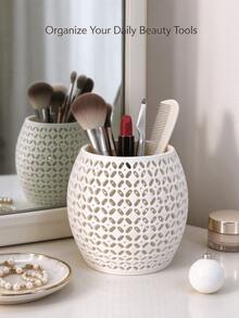 Christmas Lace Hollow Makeup Brush Holder, Decorative Hollow Desktop Cosmetic Storage Box, Multi-Functional Vanity Pen Holder, Suitable For Bedroom Vanity, Women's Christmas Gift - Multicolor - View 4